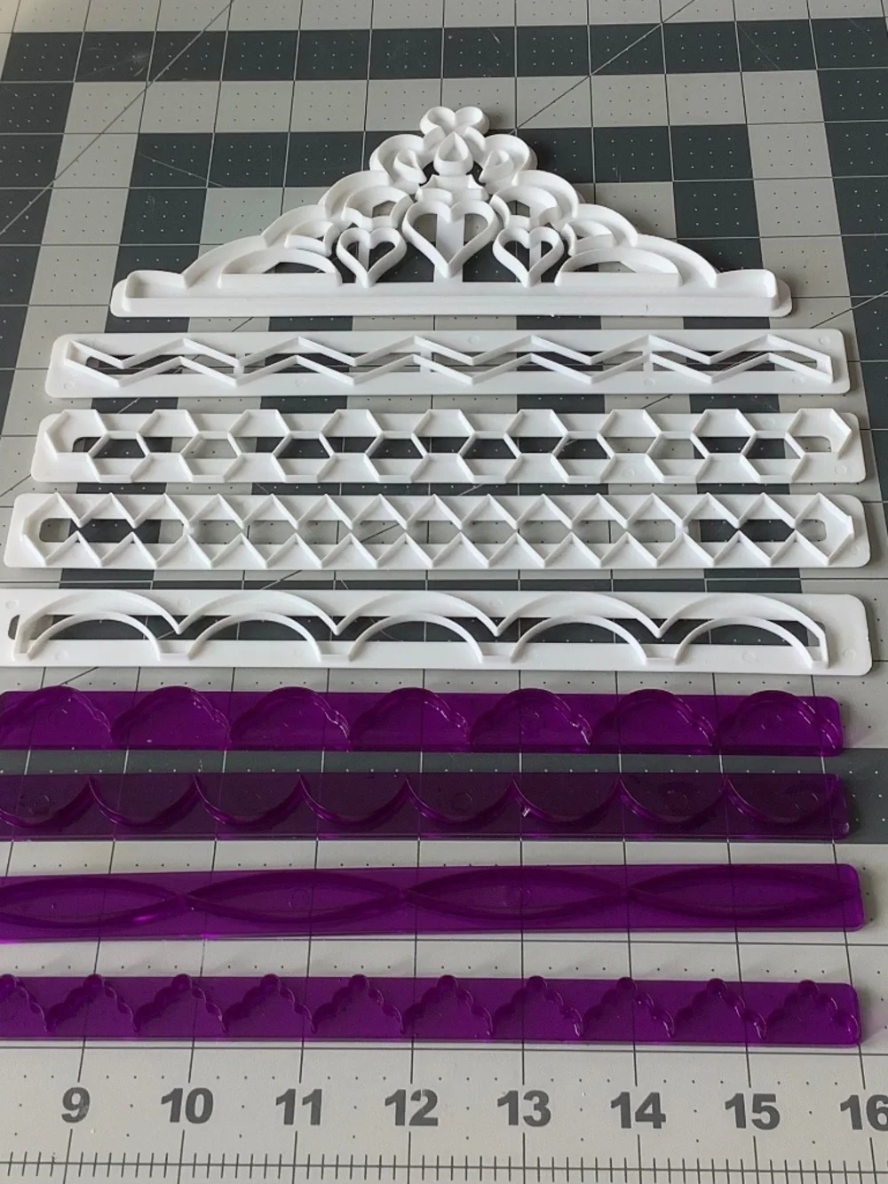 Large Fondant Border Cutter & Embosser Set – Cake Decorating Tools – 9 Pieces